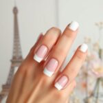 Historia i trendy manicure francuskiego: Klasyka elegancji 2024