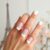 Historia i trendy manicure francuskiego: Klasyka elegancji 2024